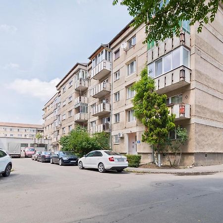 Ferienwohnung Decebal Flat Oradea Exterior foto